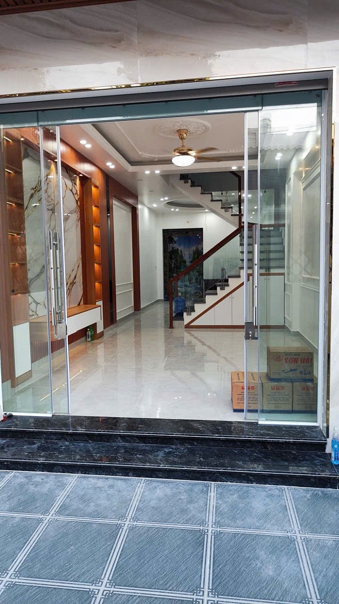 Bán Nhà 3 Tầng Ngõ 430 Trần Nguyên Hãn, Lê Chân, Hải Phòng – 68m², Giá 3,95 Tỷ, Có Sân Cổng